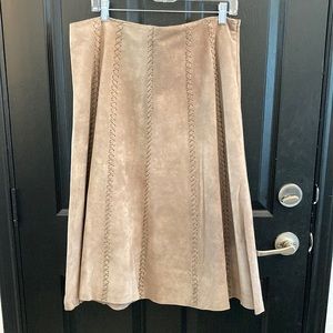 Liz Claiborne VTG New condition Womens Suede Taupe Skirt